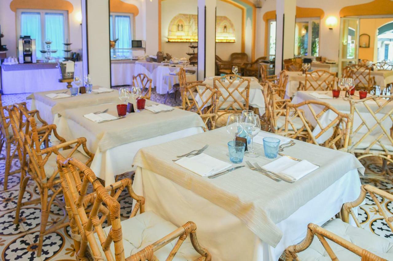 Hotel Arabesque Varigotti Dış mekan fotoğraf